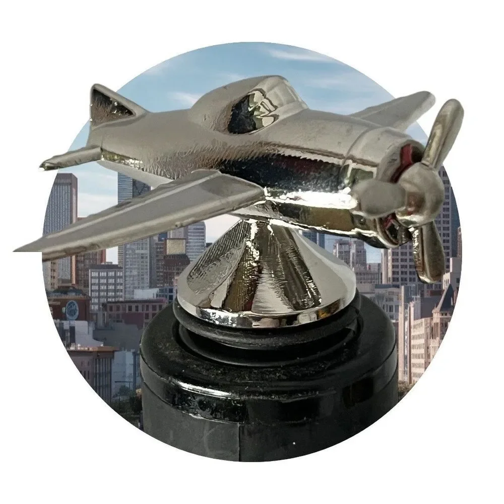 Airplane Wine Stopper - Preserve Freshness in Style - Unique Metal Bottle Sealer
